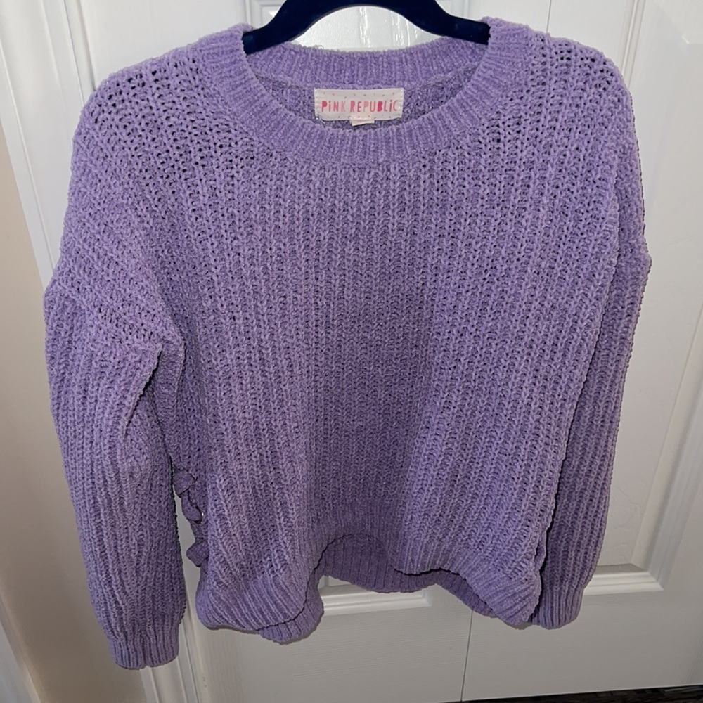 Sweater - Picture 4 of 4